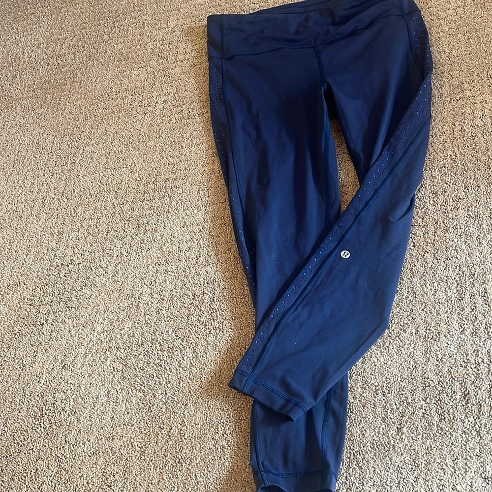 Lululemon size 10 Navy pants.
